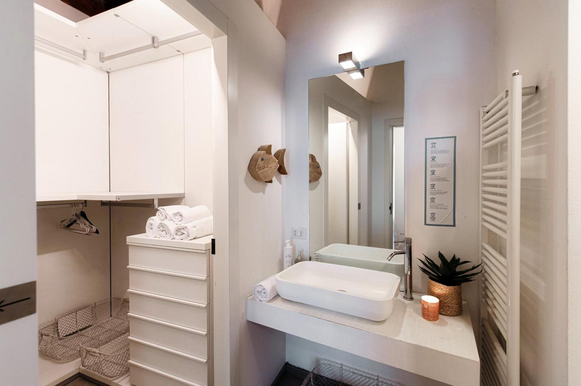 Corte Delle Rondini - Bymyhomeincomo Exterior foto