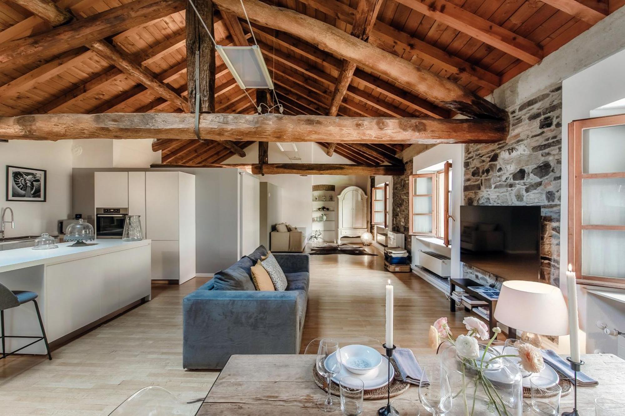 Corte Delle Rondini - Bymyhomeincomo Exterior foto