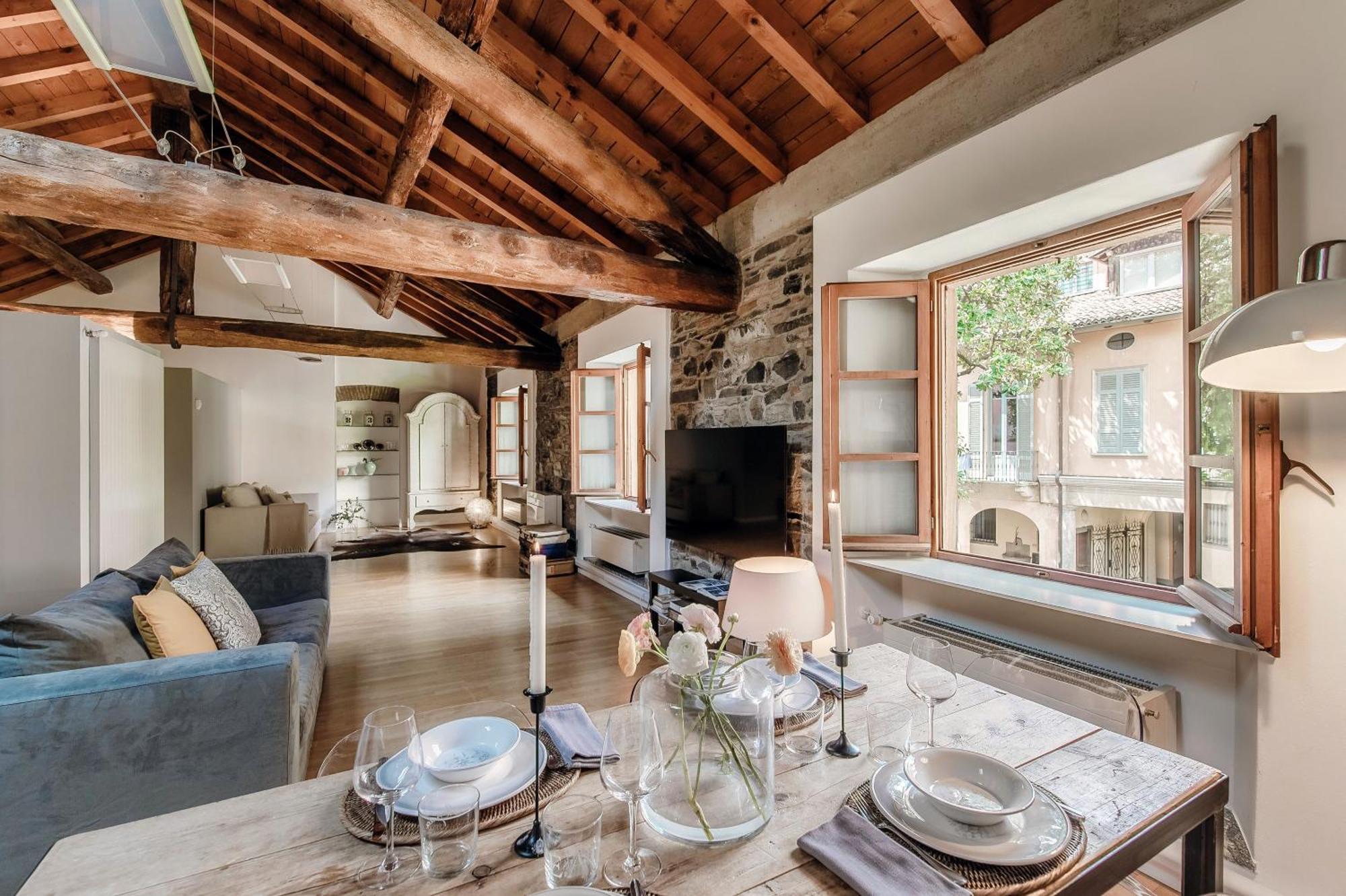 Corte Delle Rondini - Bymyhomeincomo Exterior foto
